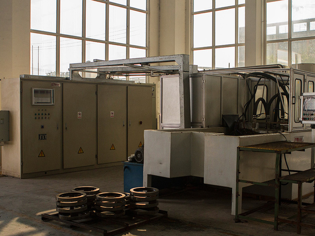 معدات التبريد الشاملة للعتاد الحلقي CNC